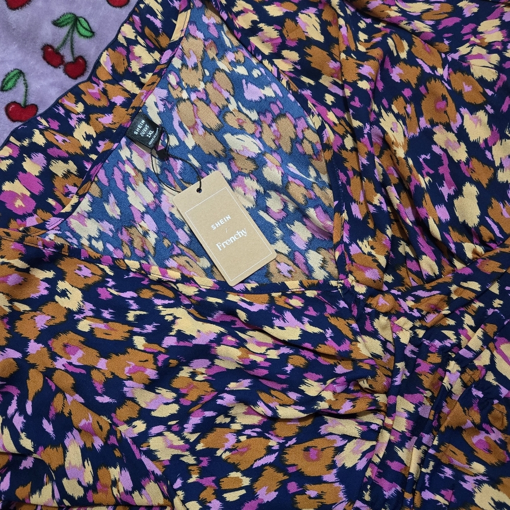 Dress - Picture 3 of 4